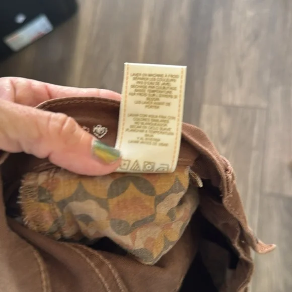 Dittos Light Brown Jeans
Dittos Jessica Mid-Rise Nutmeg Brown Jeggings
Size 26 - Picture 9 of 13